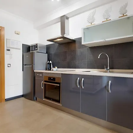 Nautilus Sea View Apartamento *
