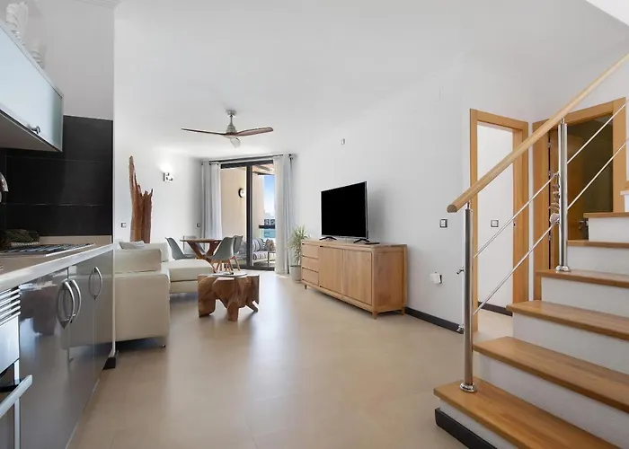 Daire Nautilus Sea View *